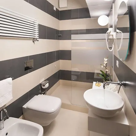 Riviera Hotel