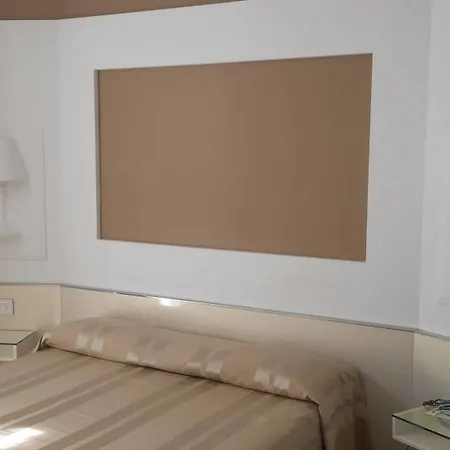 Riviera 3*