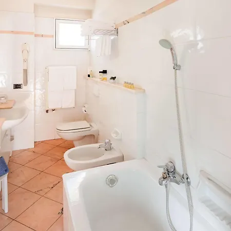 ホテル Riviera ラッパロ